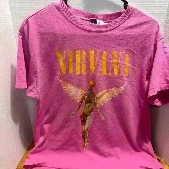 Divided Tops - H&M Bright Pink Nirvana Angel T-Shirt Size Small